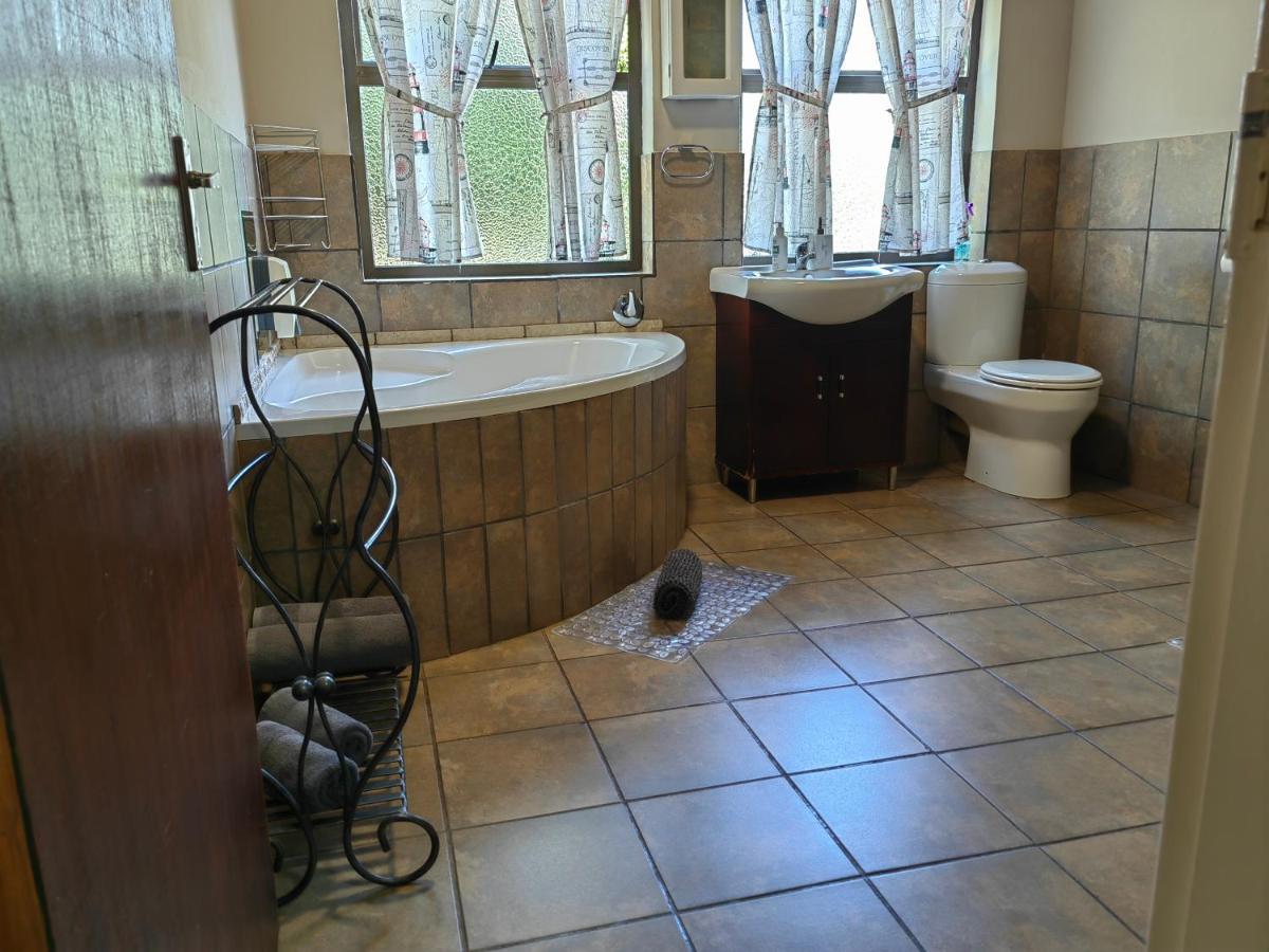 Mountain Valley Stay - Unit 4 Mbombela Exterior foto